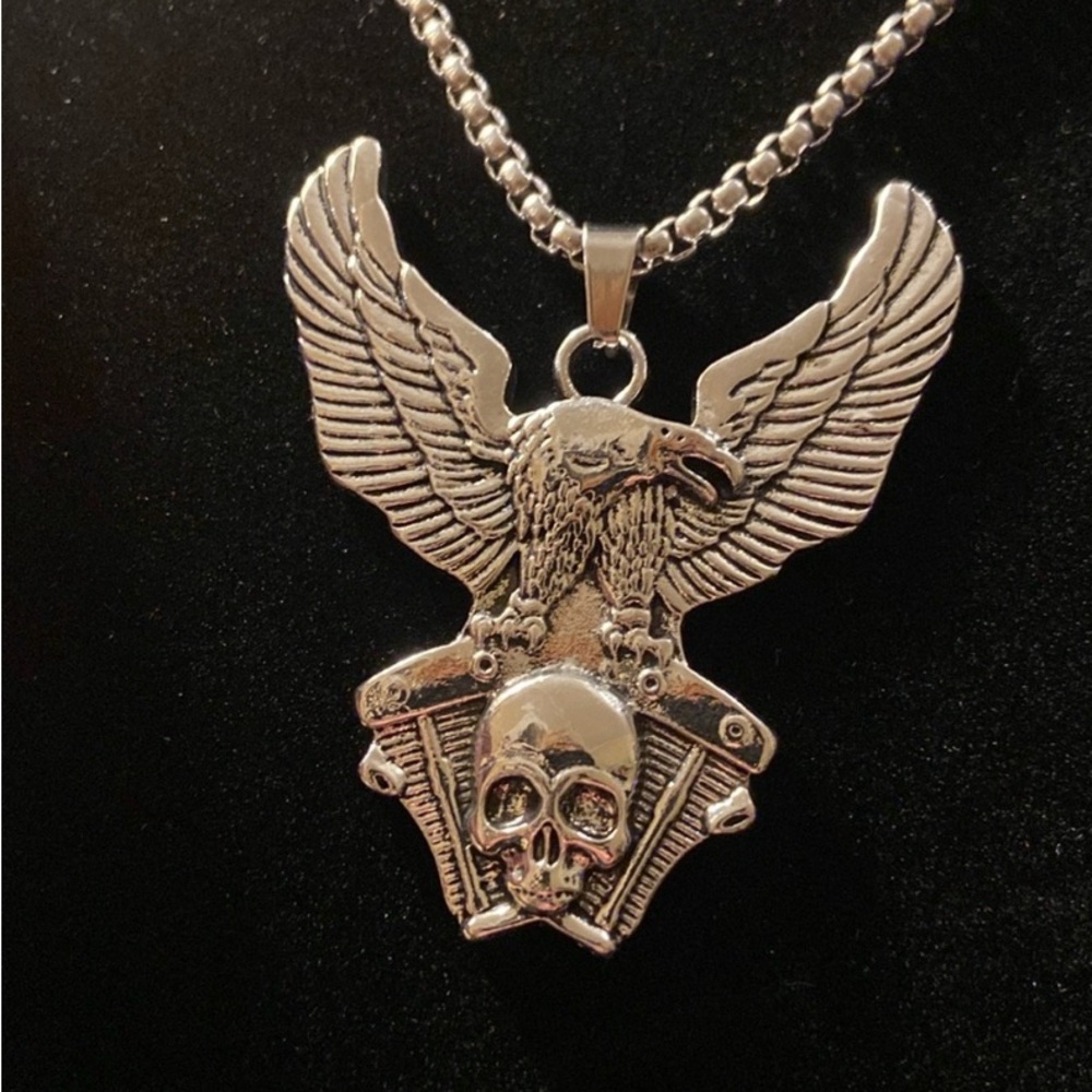 Eagle Skull Mens Necklace